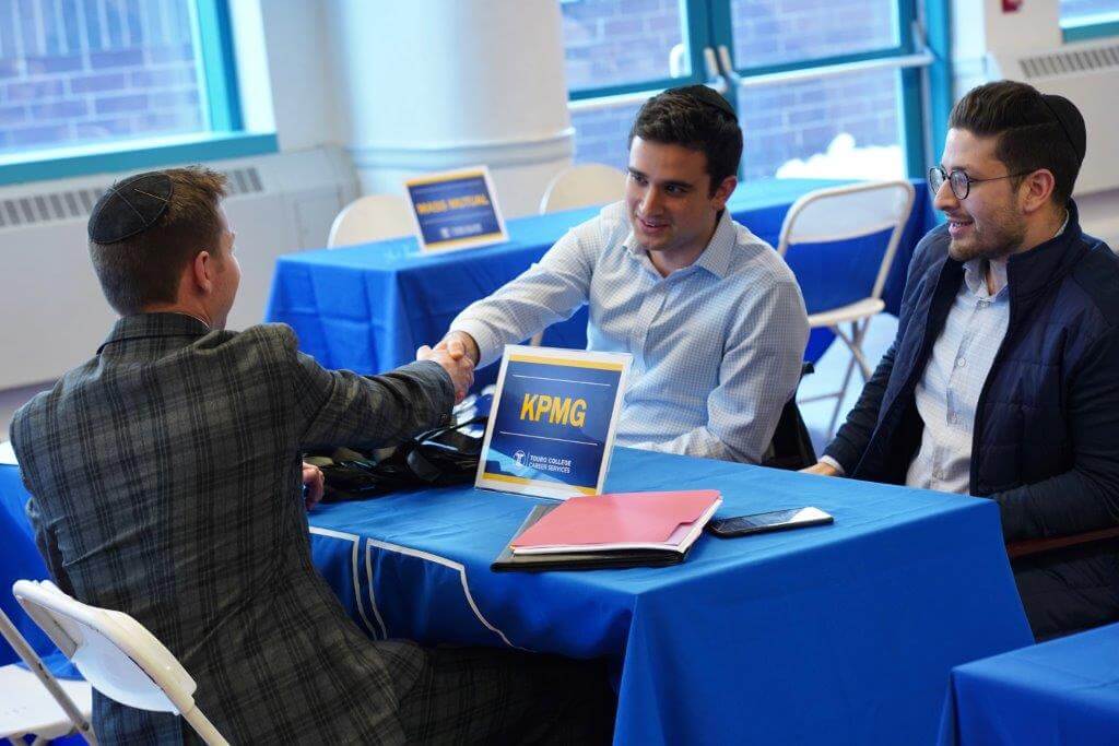 Students from LAS, LCM, and NYSCAS met with recruiters at the Touro Undergraduate Spring 2019 Career Fair on March 5. The fair was held at Lander College of Arts and Sciences.
