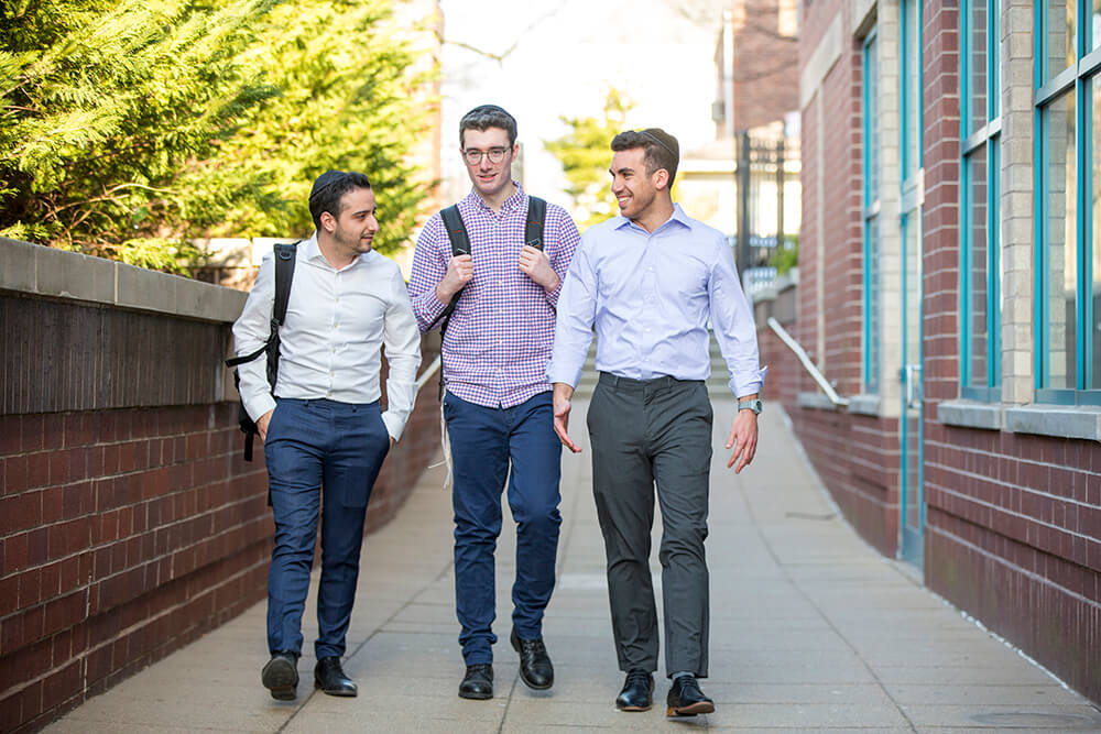 Lander College of Arts & Sciences students head to class.